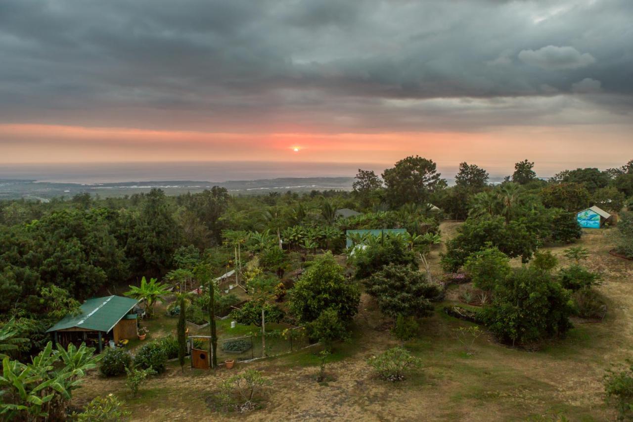 Banyan Tree Sanctuary Guest House Kalaoa Exteriör bild